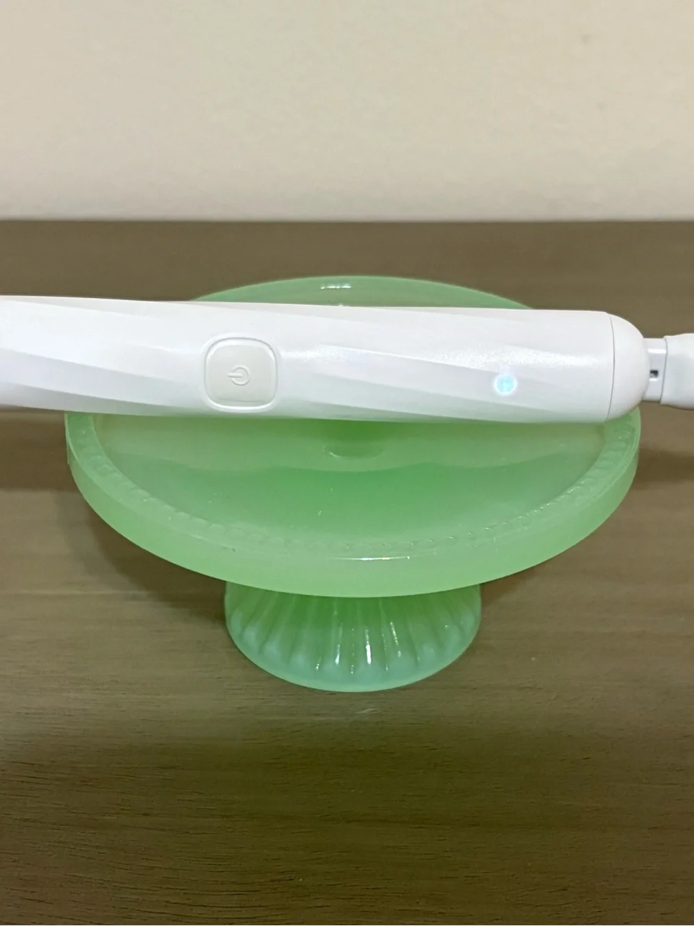 OneBlade Philips Norelco Shaver Razor Intimate Trim & Shave - White